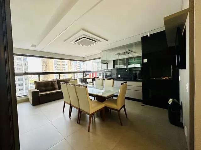 Apartamento 3 quartos e 5 banheiros, à venda, no bairro Santa Rosa em Londrina