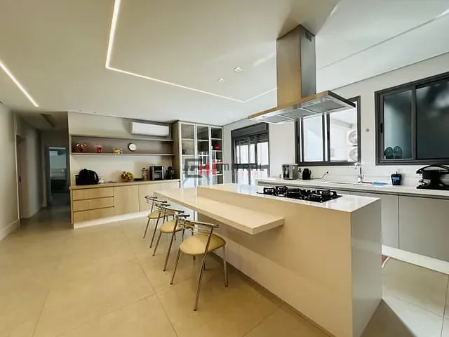 Apartamento 3 quartos e 5 banheiros, à venda, no bairro Santa Rosa em Londrina