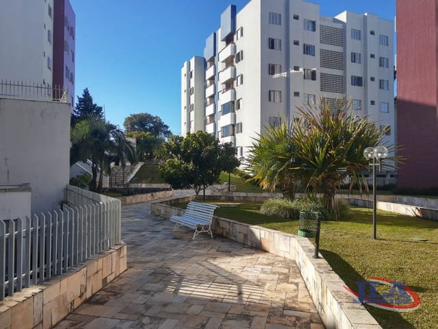 Apartamento 2 quartos e 1 banheiro, à venda, no bairro Cabral em Curitiba