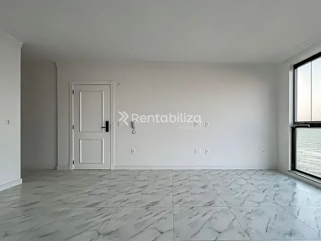 Apartamento 2 quartos e 3 banheiros, à venda, no bairro Perequê em Porto Belo