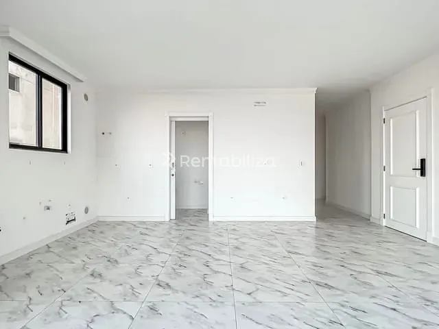 Apartamento 2 quartos e 3 banheiros, à venda, no bairro Perequê em Porto Belo