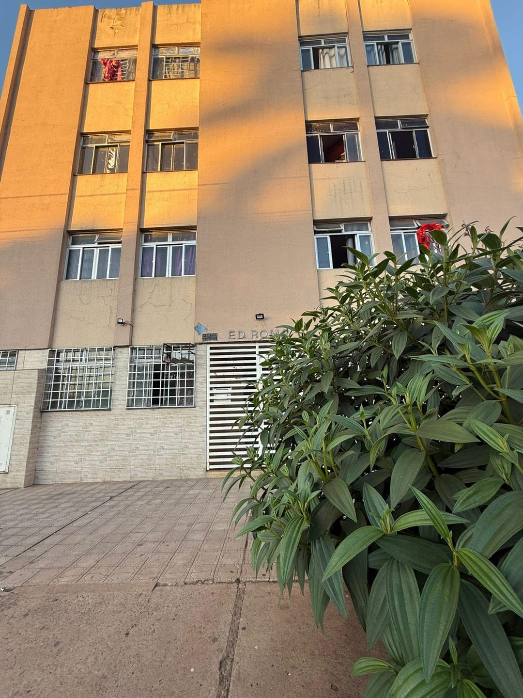 Apartamento à venda com 2 quartos, 45m² - Foto 12