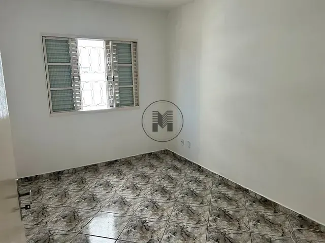 Apartamento 2 quartos e 1 banheiro, para alugar, no bairro Jardim Coelho Neto em Guaratinguetá