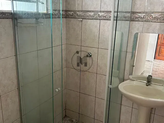 Apartamento 2 quartos e 1 banheiro, para alugar, no bairro Jardim Coelho Neto em Guaratinguetá