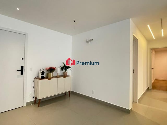 Apartamento 3 quartos e 2 banheiros, à venda, no bairro Recreio dos Bandeirantes em Rio de Janeiro