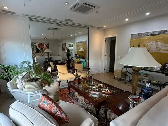 Apartamento com 202m² 4 quartos e 3 banheiros, à venda, no bairro Ipanema em Rio de Janeiro