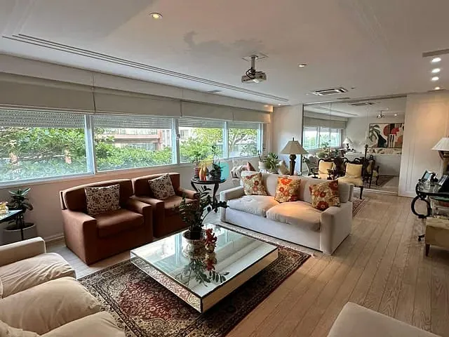 Apartamento com 202m² 4 quartos e 3 banheiros, à venda, no bairro Ipanema em Rio de Janeiro