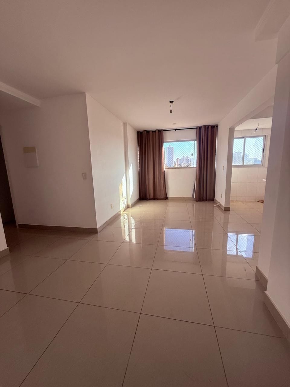 Apartamento à venda com 2 quartos, 57m² - Foto 2
