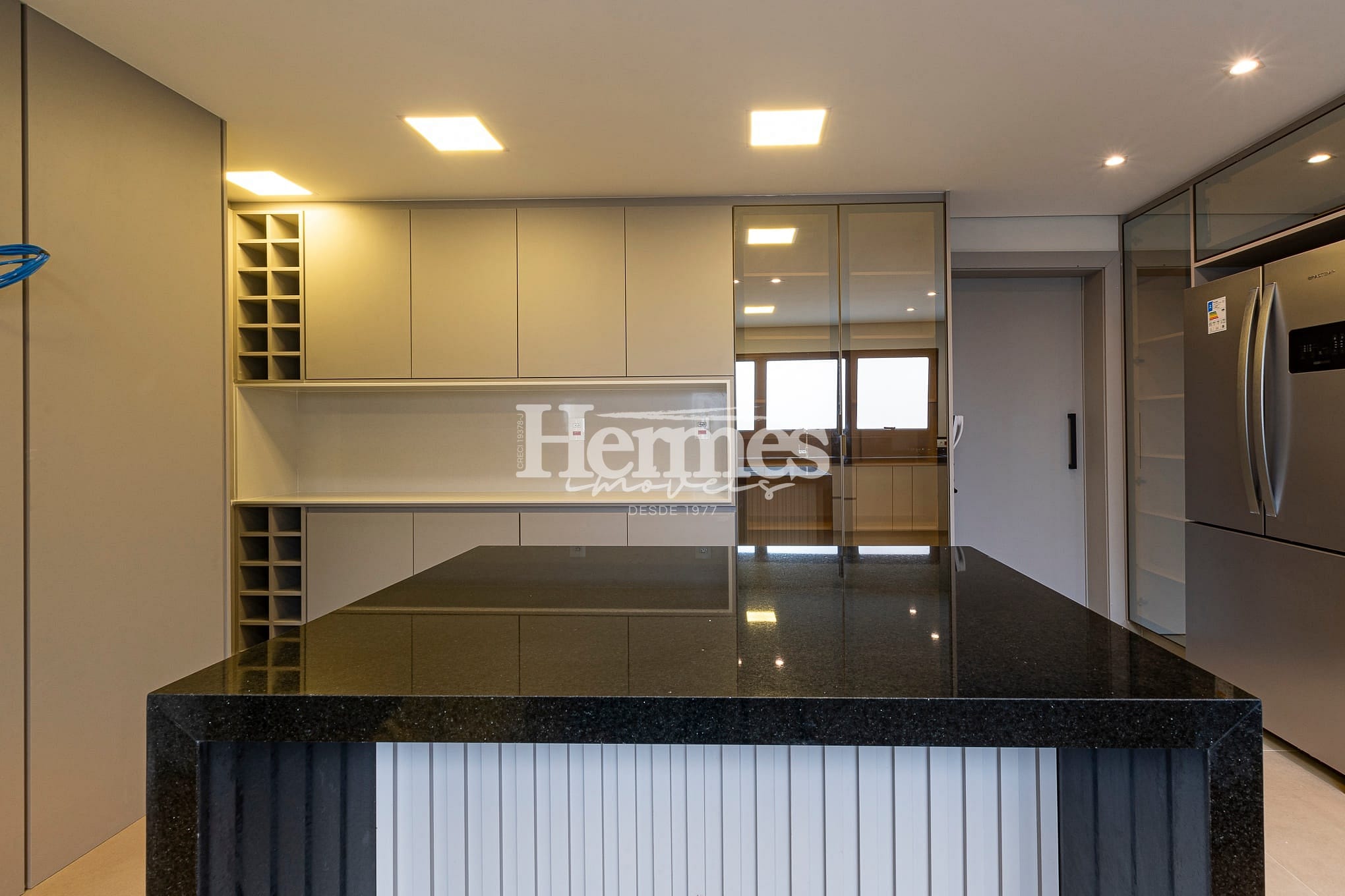 Apartamento, 3 quartos, 200 m² - Foto 2