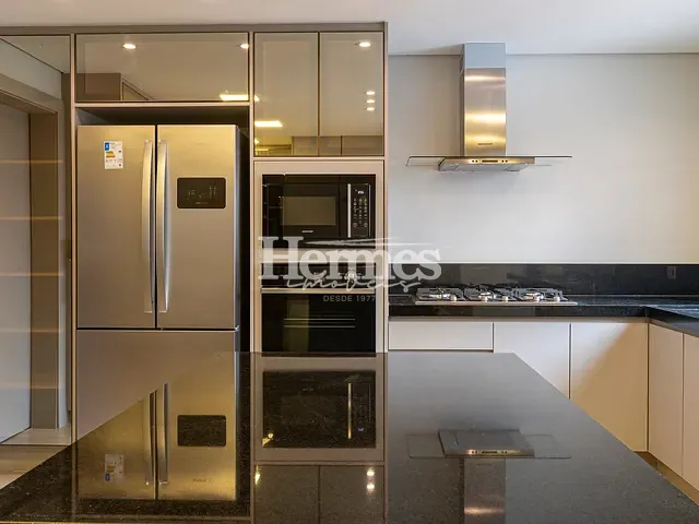 Apartamento com 200m² 3 quartos e 5 banheiros, à venda, no bairro Cambuí em Campinas