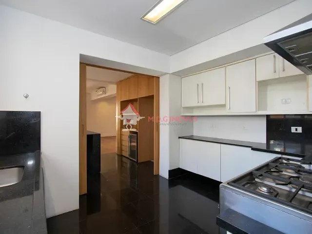 Apartamento com 230m² 3 quartos e 3 banheiros, para alugar, no bairro Cerqueira César em São Paulo