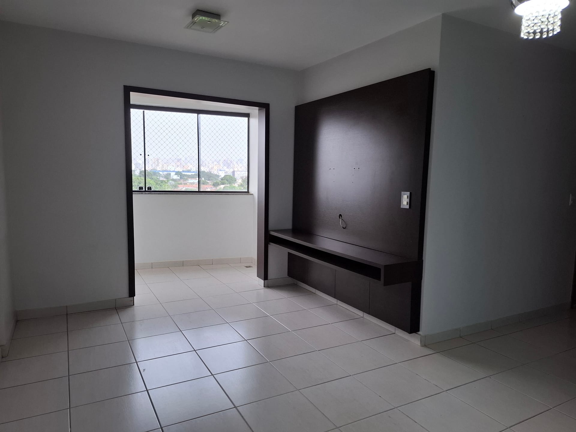 Apartamento à venda com 2 quartos, 62m² - Foto 1