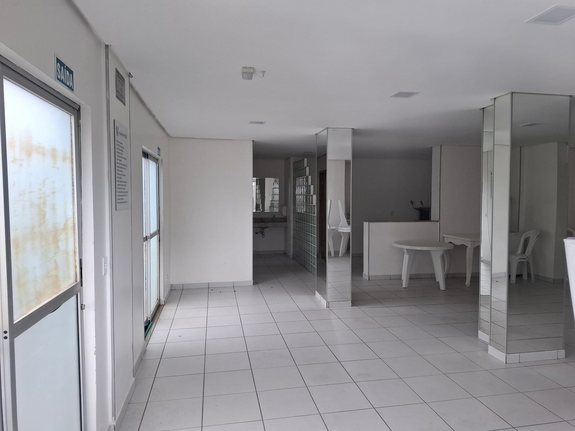 Apartamento à venda com 2 quartos, 62m² - Foto 28