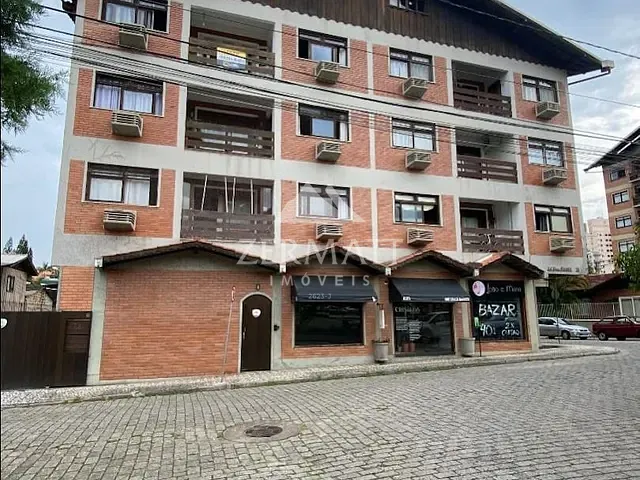 Apartamento com 200m² 3 quartos e 3 banheiros, à venda, no bairro Vila Nova em Blumenau