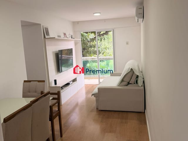 Apartamento 3 quartos e 2 banheiros, à venda, no bairro Taquara em Estrada do Guerengue