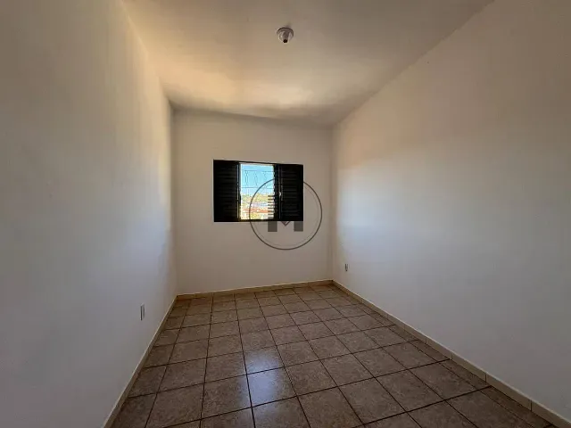 Apartamento 2 quartos e 1 banheiro, para alugar, no bairro Pedregulho em Guaratinguetá