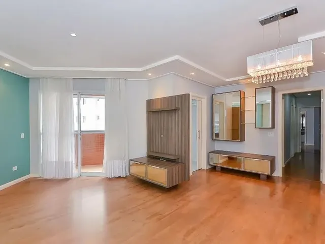 Apartamento 3 quartos e 2 banheiros, à venda, no bairro Portão em Curitiba