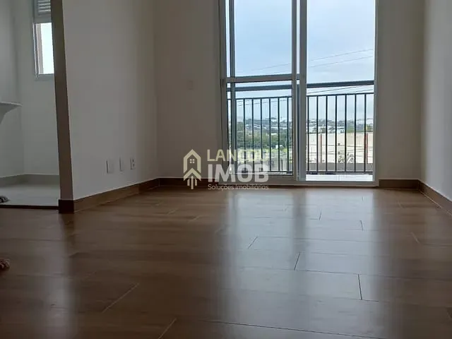 Apartamento 2 quartos e 1 banheiro, à venda ou para alugar, no bairro Cidade Luiza em Jundiaí