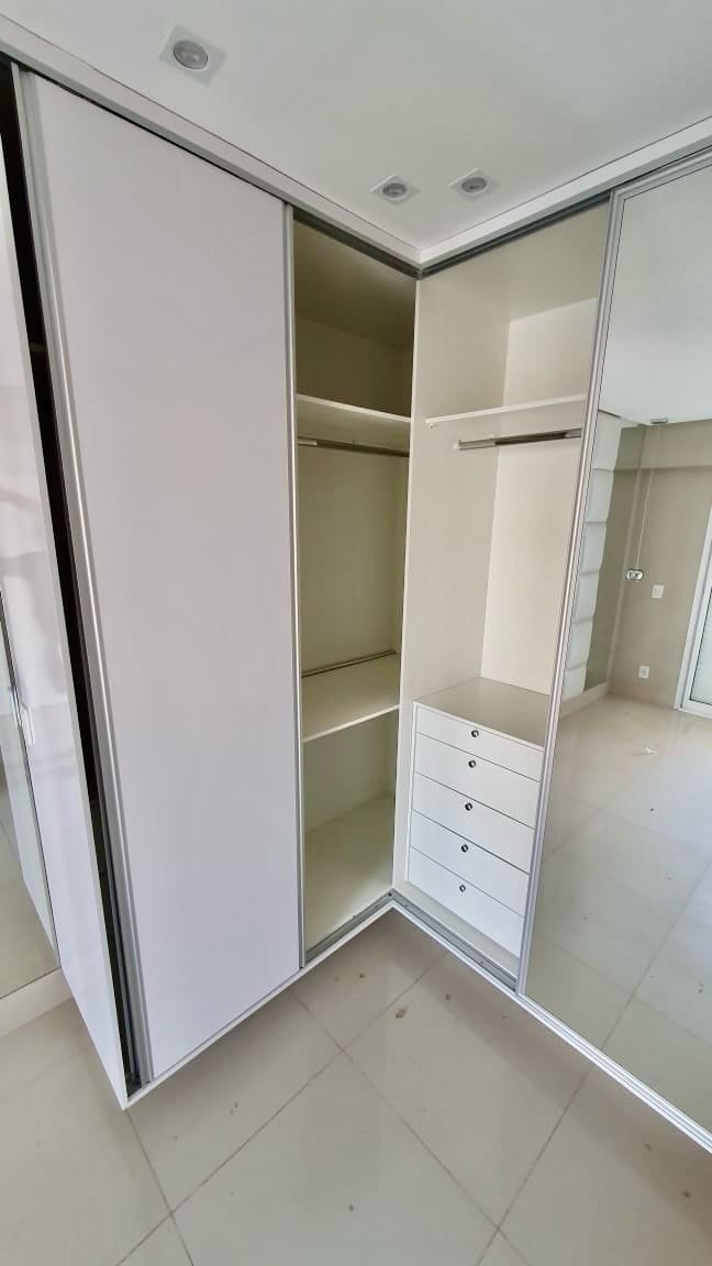 Apartamento à venda com 3 quartos, 116m² - Foto 19