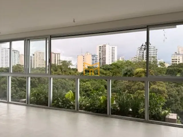 Apartamento 3 quartos e 5 banheiros, à venda, no bairro Batista Campos em Belém