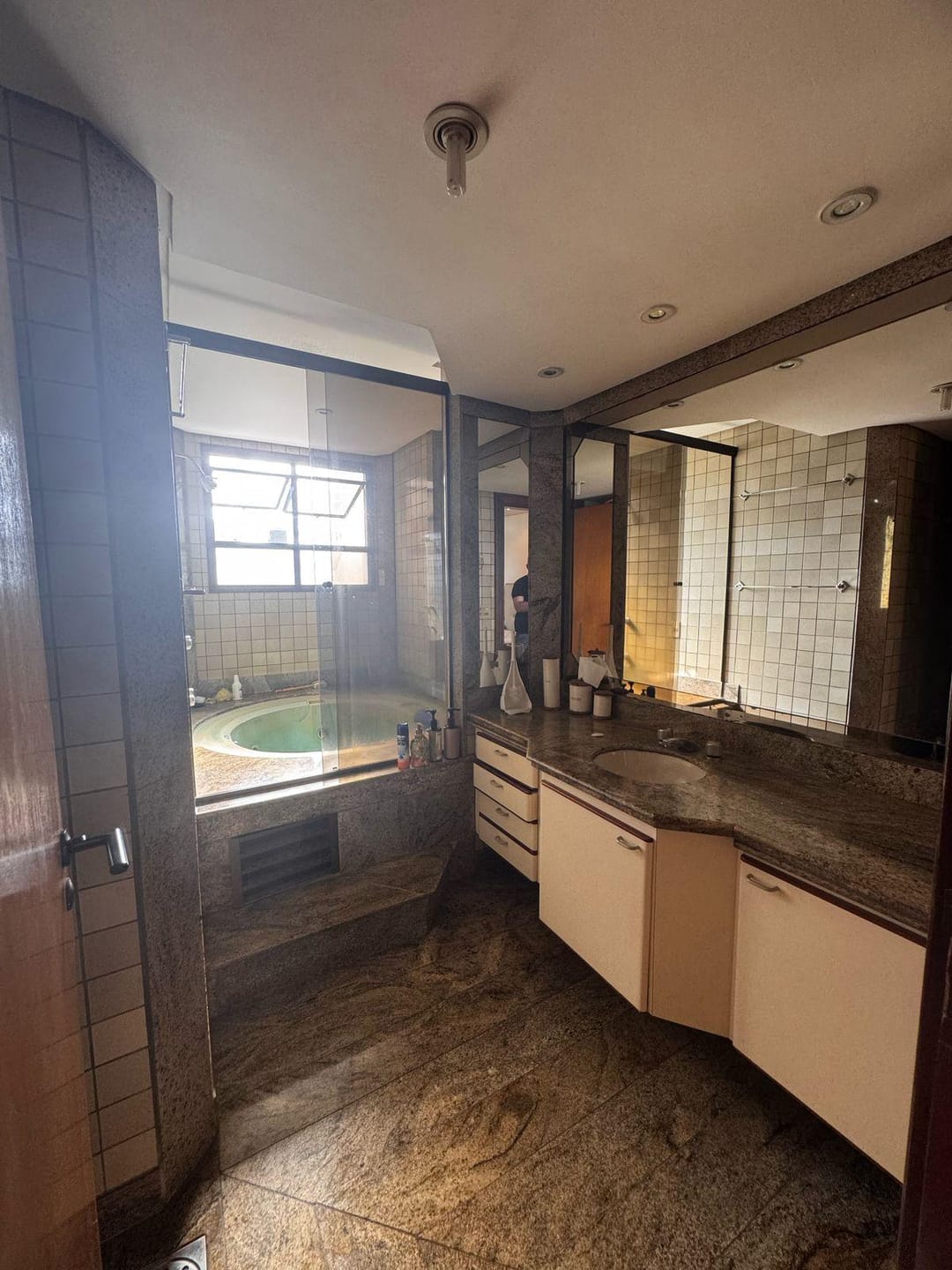 Apartamento à venda com 4 quartos, 298m² - Foto 13