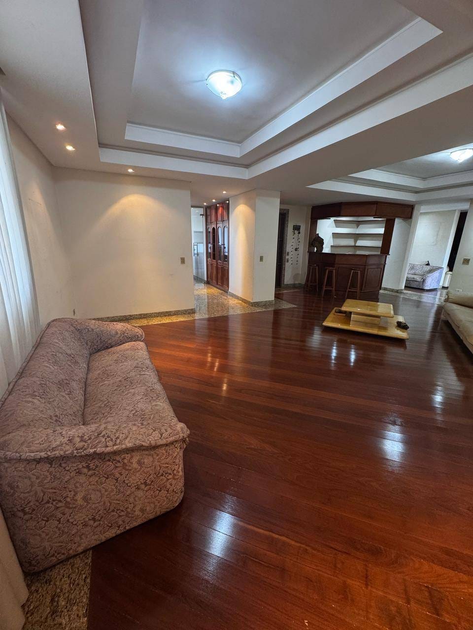 Apartamento à venda com 4 quartos, 298m² - Foto 4