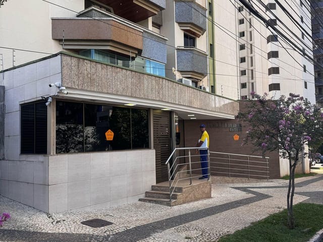 Apartamento com 298m² 4 quartos e 5 banheiros, à venda, no bairro Setor Oeste em Goiânia
