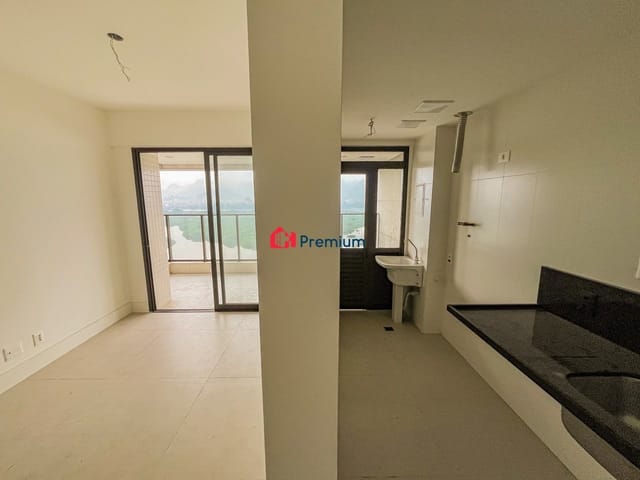 Apartamento 2 quartos e 2 banheiros, à venda, no bairro Barra da Tijuca em Rio de Janeiro