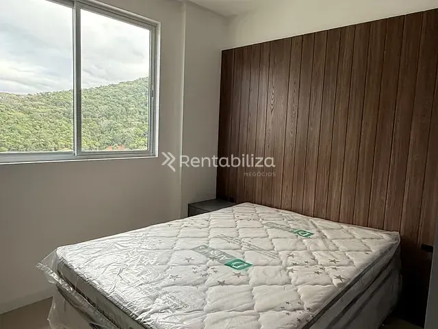 Apartamento 2 quartos e 2 banheiros, à venda, no bairro Tabuleiro dos Oliveiras em Itapema