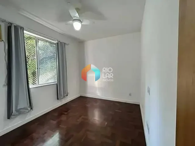 Apartamento com 90m² 2 quartos e 3 banheiros, à venda, no bairro Cosme Velho em Rio de Janeiro