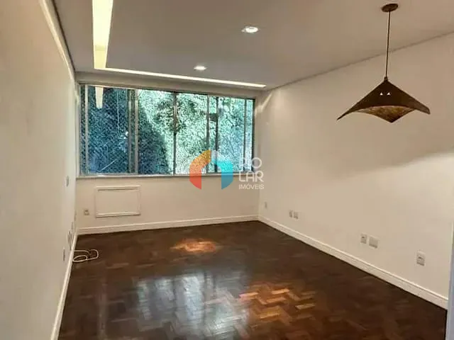 Apartamento com 90m² 2 quartos e 3 banheiros, à venda, no bairro Cosme Velho em Rio de Janeiro