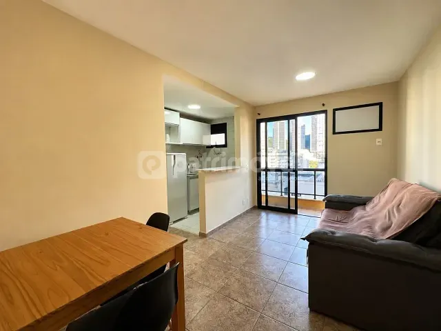 Apartamento com 40m² 1 quarto e 1 banheiro, para alugar, no bairro Botafogo em Rio de Janeiro