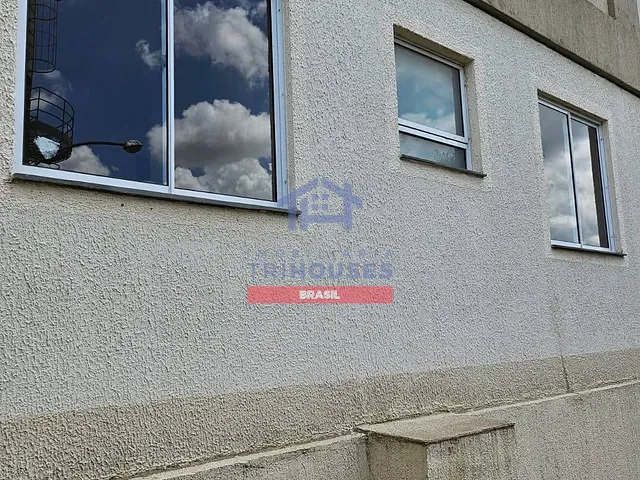 Apartamento 2 quartos e 1 banheiro, à venda, no bairro Tindiquera em Araucária