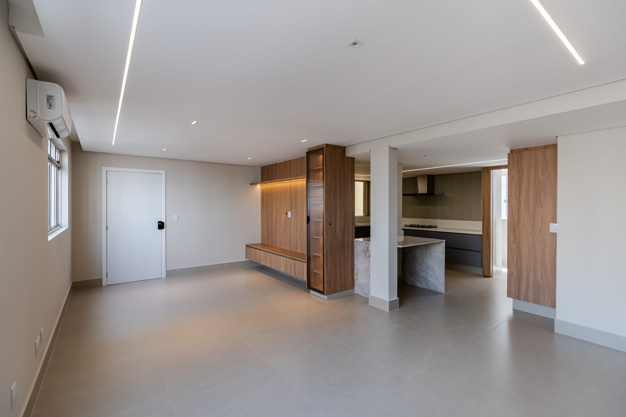 Apartamento à venda com 3 quartos, 125m² - Foto 1