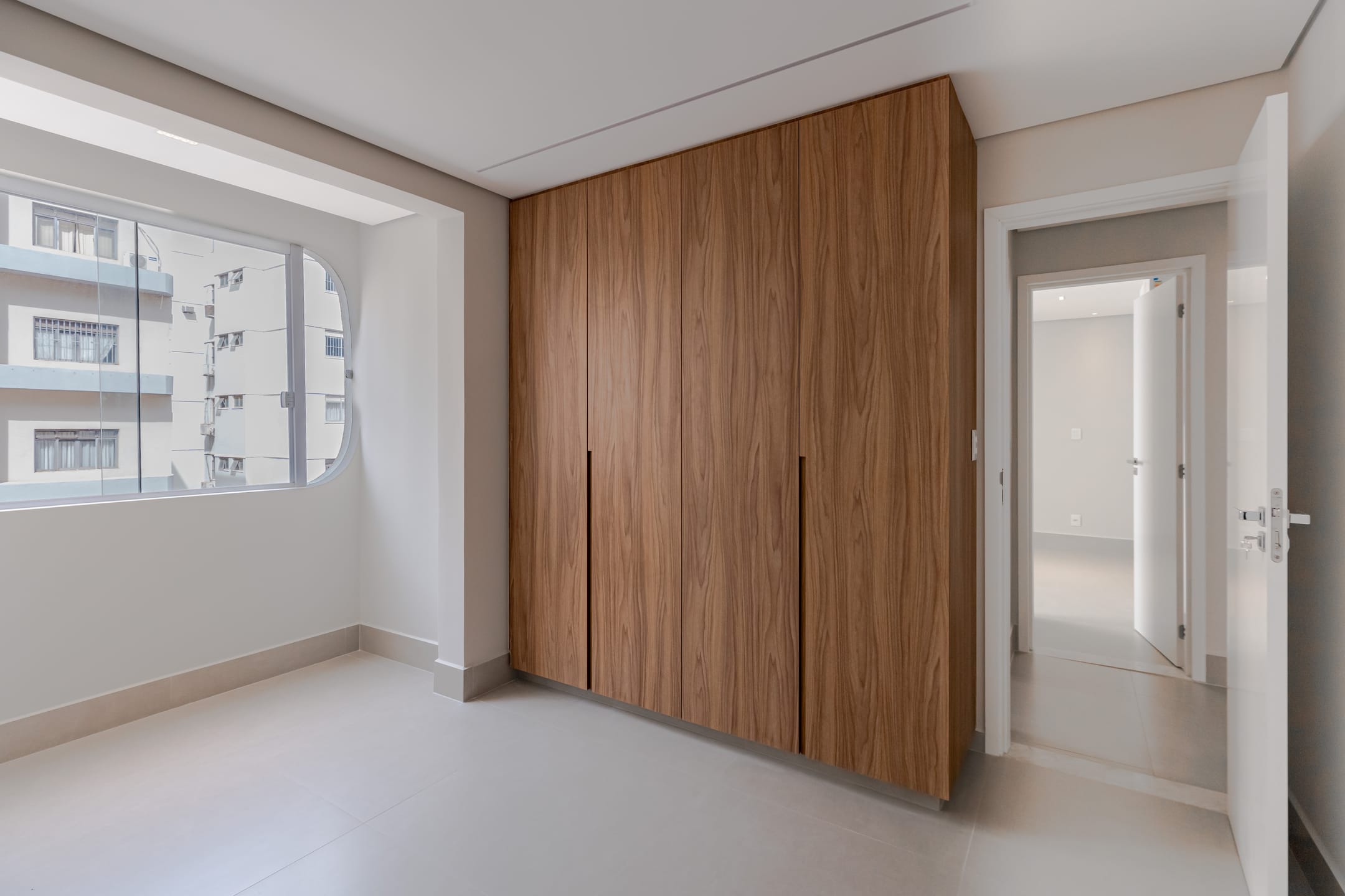 Apartamento à venda com 3 quartos, 125m² - Foto 15