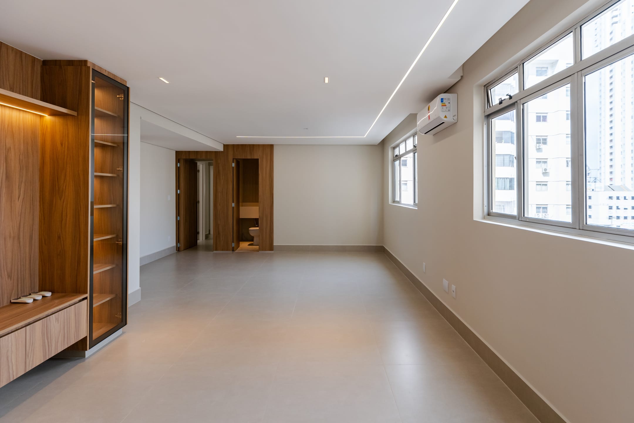 Apartamento à venda com 3 quartos, 125m² - Foto 3