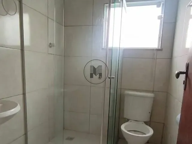 Apartamento 2 quartos e 1 banheiro, para alugar, no bairro Centro em Potim