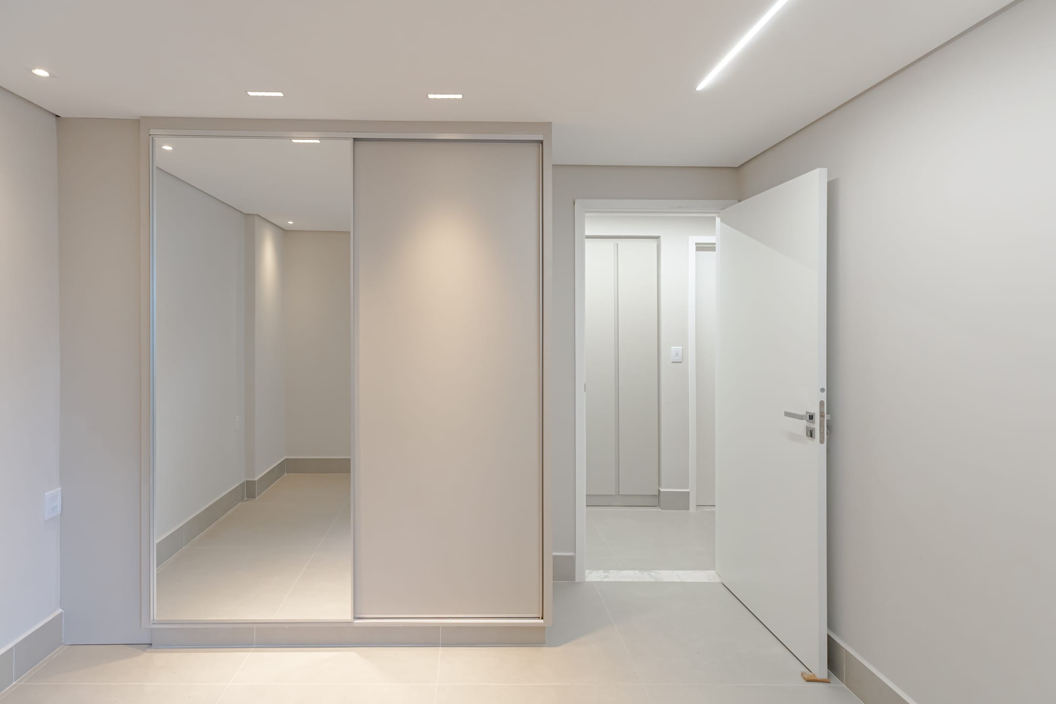 Apartamento à venda com 3 quartos, 122m² - Foto 15