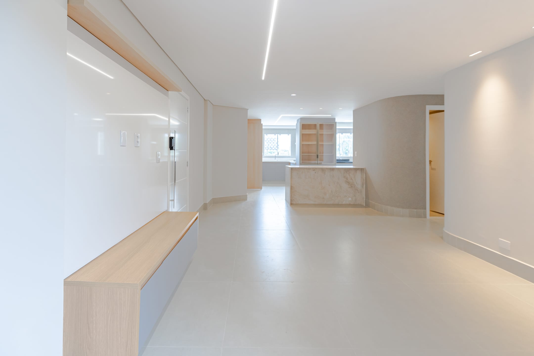 Apartamento à venda com 3 quartos, 122m² - Foto 3