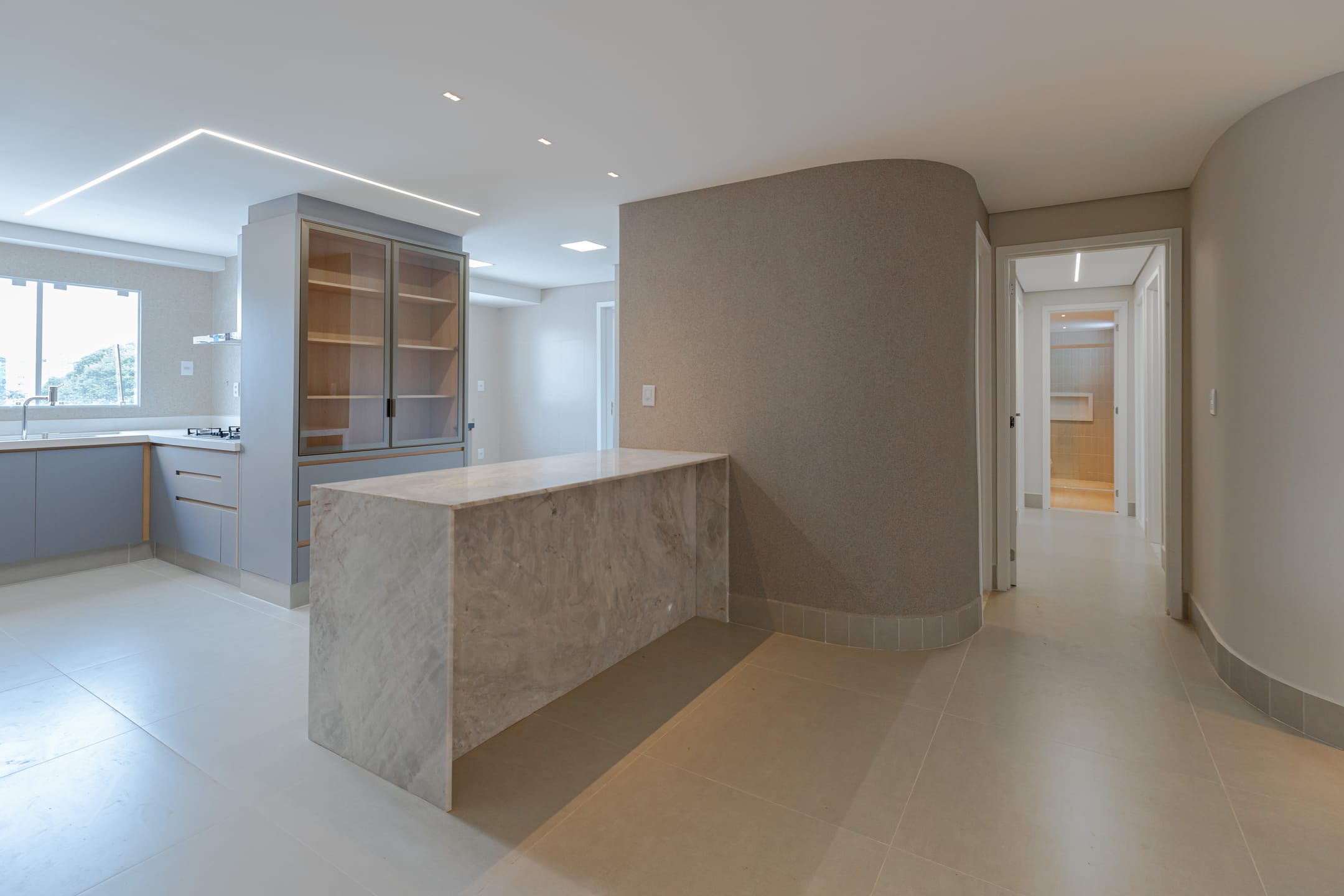 Apartamento à venda com 3 quartos, 122m² - Foto 7