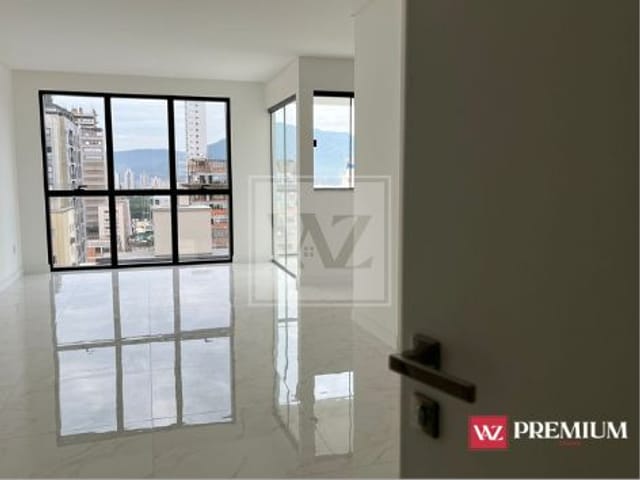 Apartamento com 128m² 3 quartos e 4 banheiros, à venda, no bairro meia praia em Itapema