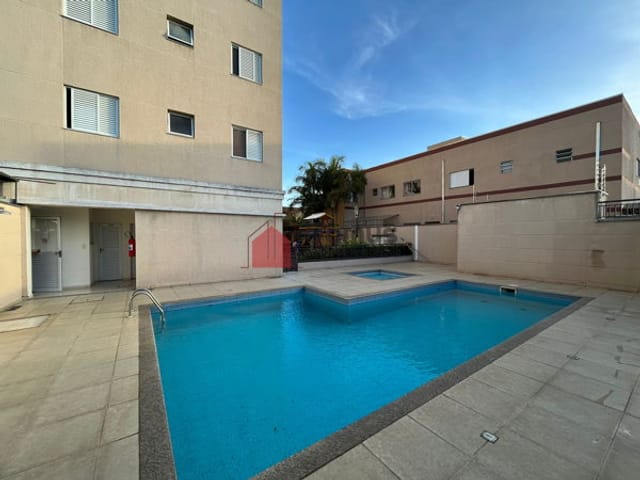 Apartamento à venda ou para alugar, no bairro Santana em Pindamonhangaba