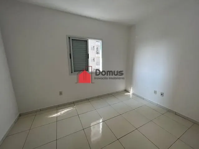 Apartamento à venda ou para alugar, no bairro Santana em Pindamonhangaba