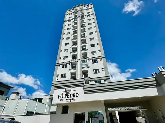 Apartamento 2 quartos e 2 banheiros, à venda, no bairro Tabuleiro dos Oliveiras em Itapema