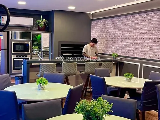 Apartamento 2 quartos e 2 banheiros, à venda, no bairro Tabuleiro dos Oliveiras em Itapema