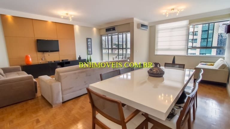 Apartamento, 3 quartos, 250 m² - Foto 1