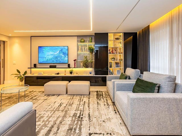 Apartamento 4 quartos e 5 banheiros, à venda, no bairro Cabral em Curitiba