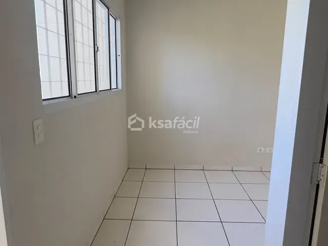 Apartamento com 42m² 2 quartos e 1 banheiro, para alugar, no bairro Jardim Centenário em Campo Grande