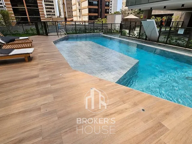 Apartamento com 217m² 4 quartos e 6 banheiros, à venda, no bairro Praia do Canto em Vitória
