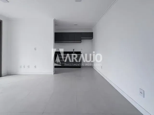 Apartamento 2 quartos e 1 banheiro, à venda, no bairro São Vicente em Itajaí